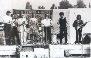 Grigor Vieru, Doina si Ion Aldea Feodorovici, in spectacol la Saveni,1989 [1024x768]