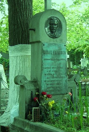 Mormântul-lui-Eminescu-CBelu [640x480]