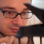 Matei Varga, pianistul român care are lumea la „picioarele sale„…