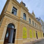 Muzeul de Artă Brașov celebrează aspectul revitalizat al clădirii prin noi evenimente artistice