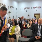 Pedagogul român e în tranșee ! Străjerul afirmării identității și conservării zestrei culturale tradiționale