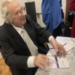 Poetul nonagenar Florian Saioc a lansat recentul său volum de versuri - ”Revelații. Eu sunt dovada vie a existenței Lui”