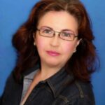MARILENA  APOSTU: ”Poezia pentru mine este hrană, adăpost și iubire”