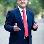  Mihai Firică: ”Scrisul îmi permite să explorez liber emoțiile și ficțiunea”