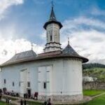 Fosta mănăstire Solca