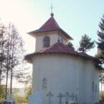 Biserica Sfinții Trei Ierarhi din Cârligi