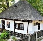 Casa Memorială Moș Ion Roată din Câmpuri